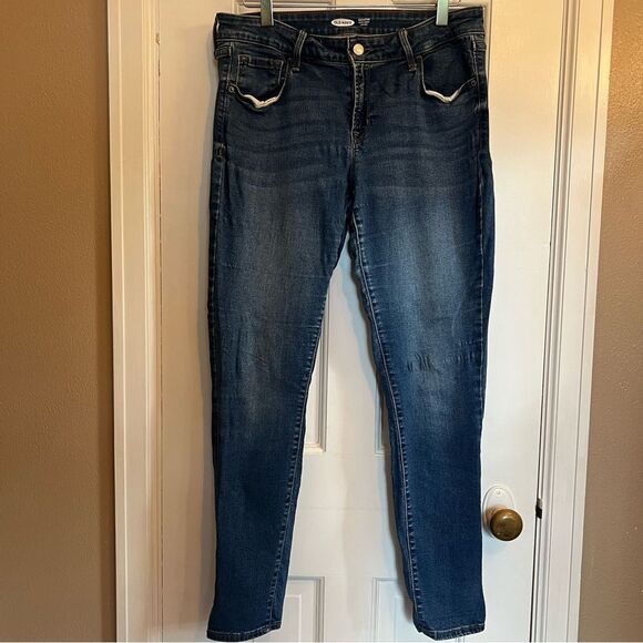 Old Navy Women's Rockstar Skinny Jeans - Picture 2 of 9